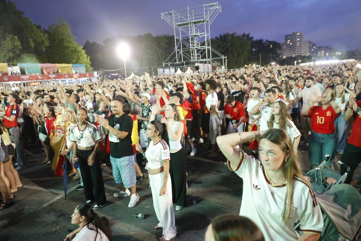 Así se vivió el partido de España contra Francia en Gijón Así se vivió el partido de España contra Francia en Gijón