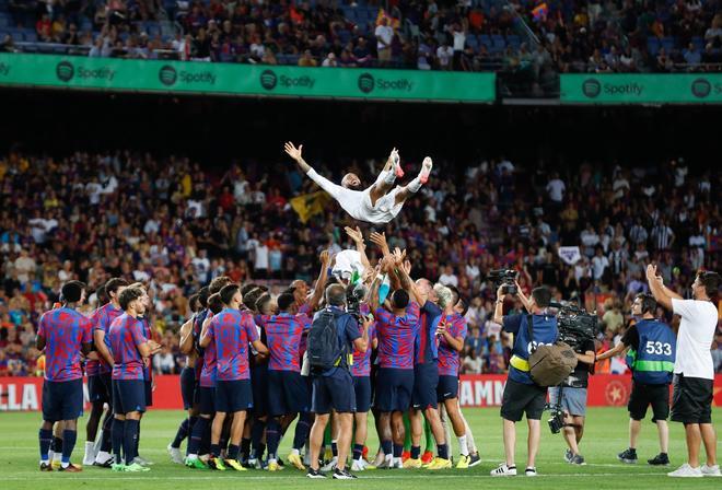 ¡Vuelve la ilusión al barcelonismo! Goleada en el Gamper para soñar con todo