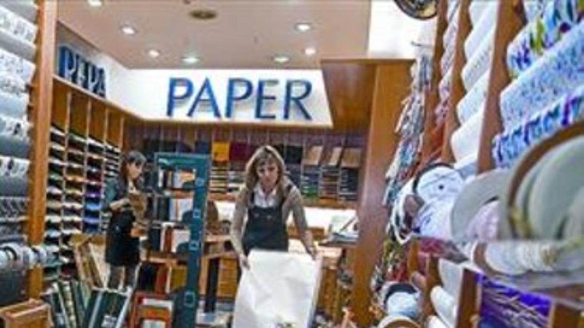 La tienda Pepa Paper de la calle de París, especialista en la materia, ayer.