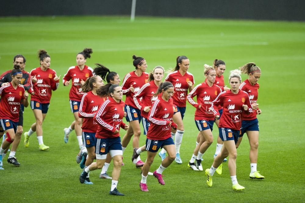 La selección femenina, lista para jugar en Riazor