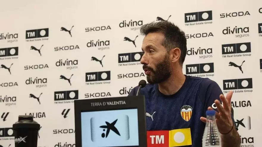 Carlos Corberán confirma la baja de Lucas Beltrán