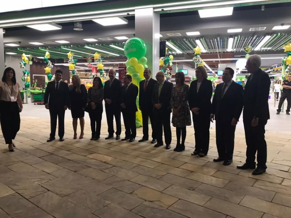 Inauguración del Centro Comercial Alisios