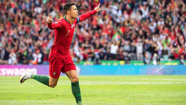 Cristiano en un partido ante Suiza