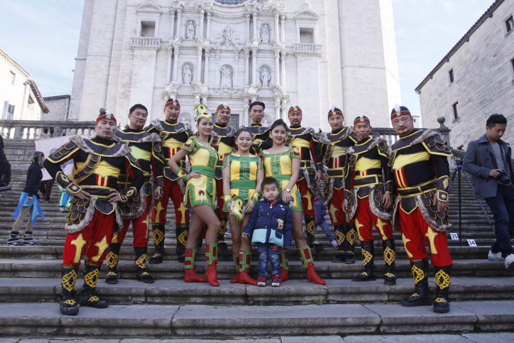 Giant Brothers bat el rècord Guinnes pujant en equilibri les escales de la Catedral