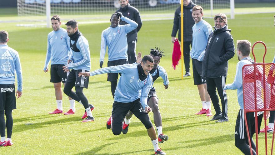 Ambiente de alegría en el entrenamiento. // Ricardo Grobas