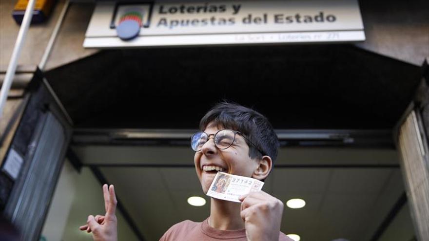 El Gordo de la lotería del Niño cae íntegramente en Barcelona