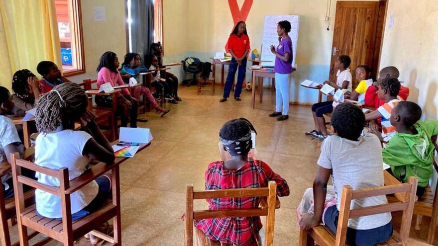 Un aula de la escuela a la que ayudará el Concello de Nigrán.