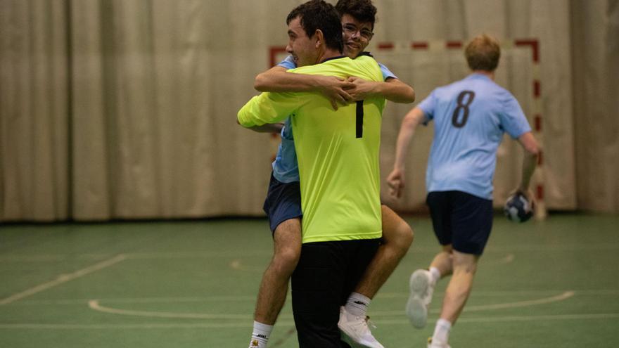 GALERÍA || El mejor balonmano inclusivo se da cita en el Manuel Camba