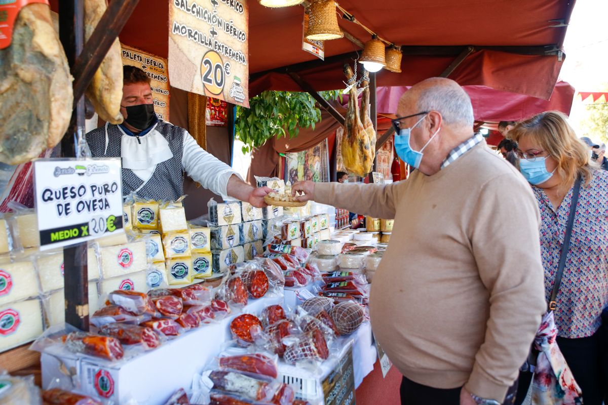 Córdoba se vuelca con el mercado renacentista