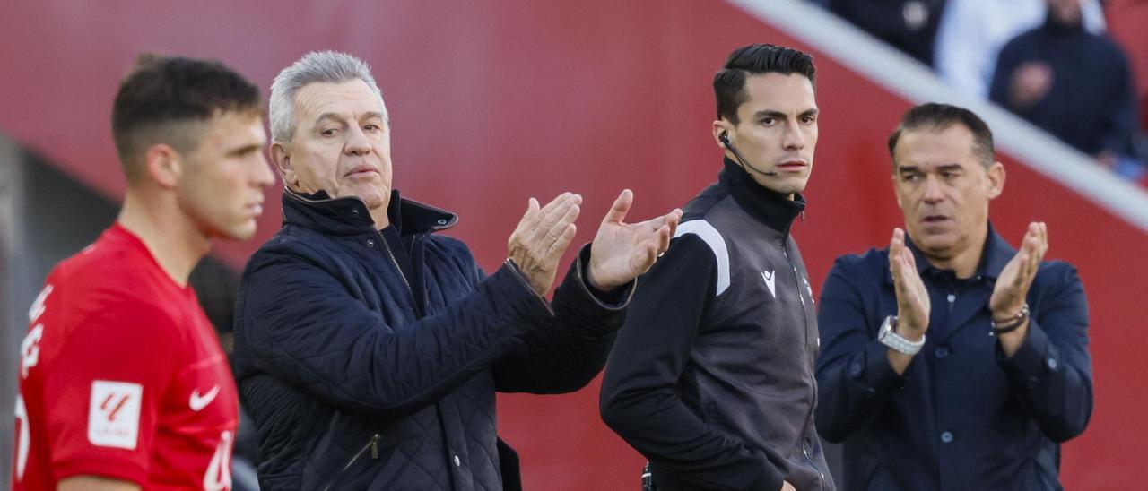 Javier Aguirre, en el partido ante el Alavés.