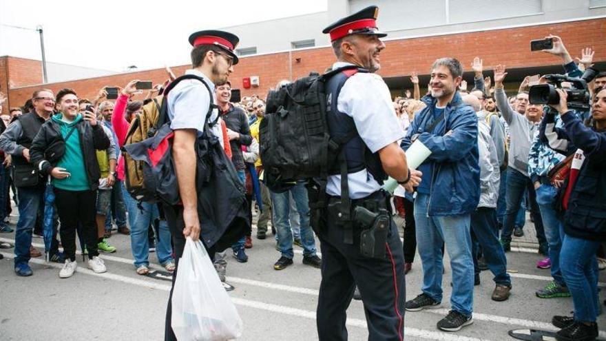 Tres agentes de los Mossos, investigados por &quot;desobediencia&quot; en el referéndum del 1-O