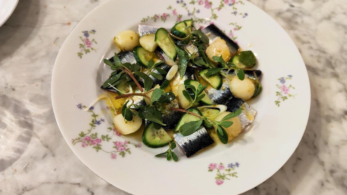 Sardinas con pepino y melón de Riots.