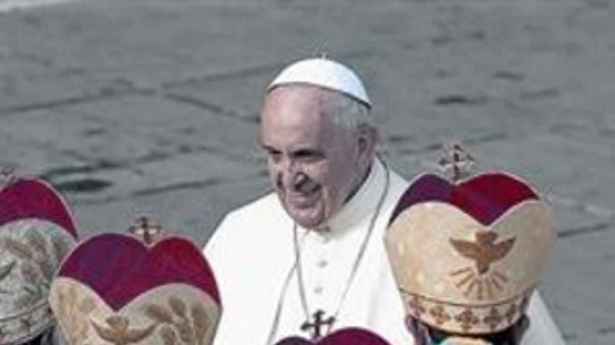 Misa en Roma 8 El papa Francisco, el pasado domingo, tras la canonización de seis nuevos santos.