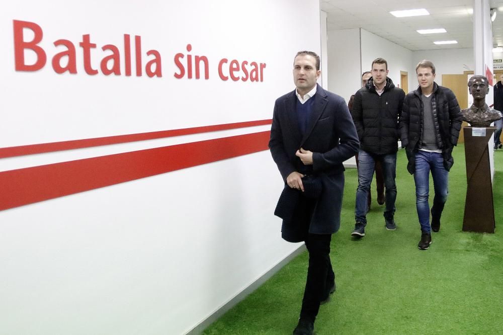 Rubén Baraja llega a Gijón para entrenar al Sporting.