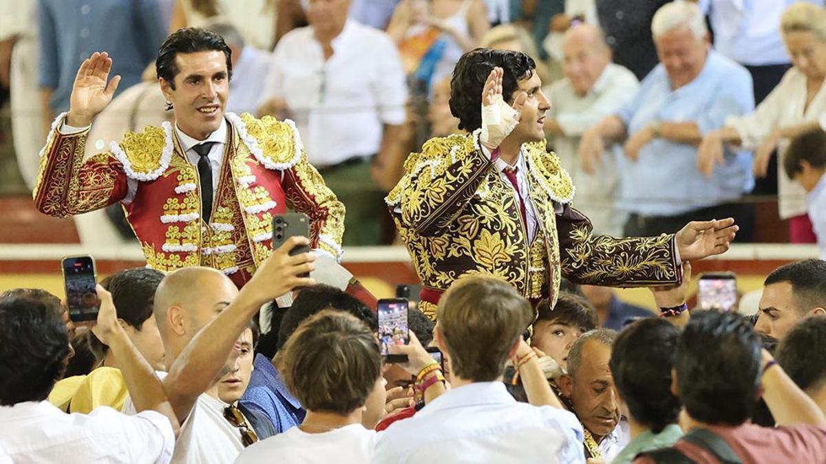 Talavente y Morante a hombros en El Puerto.