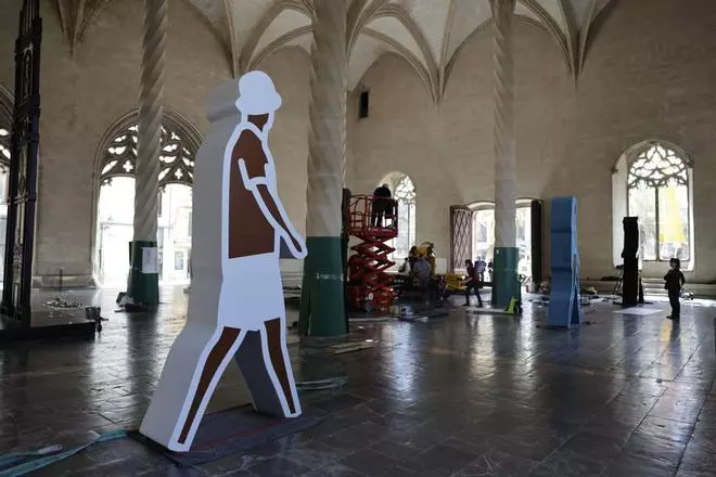 VÍDEO | La Llotja de Palma se prepara para la exposición del artista londinense Julian Opie