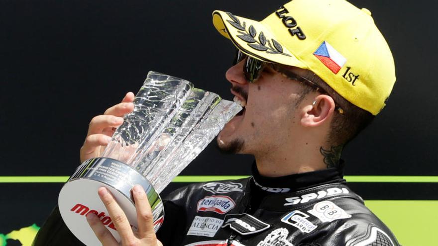 Canet guanya a Brno i recupera el lideratge de Moto3