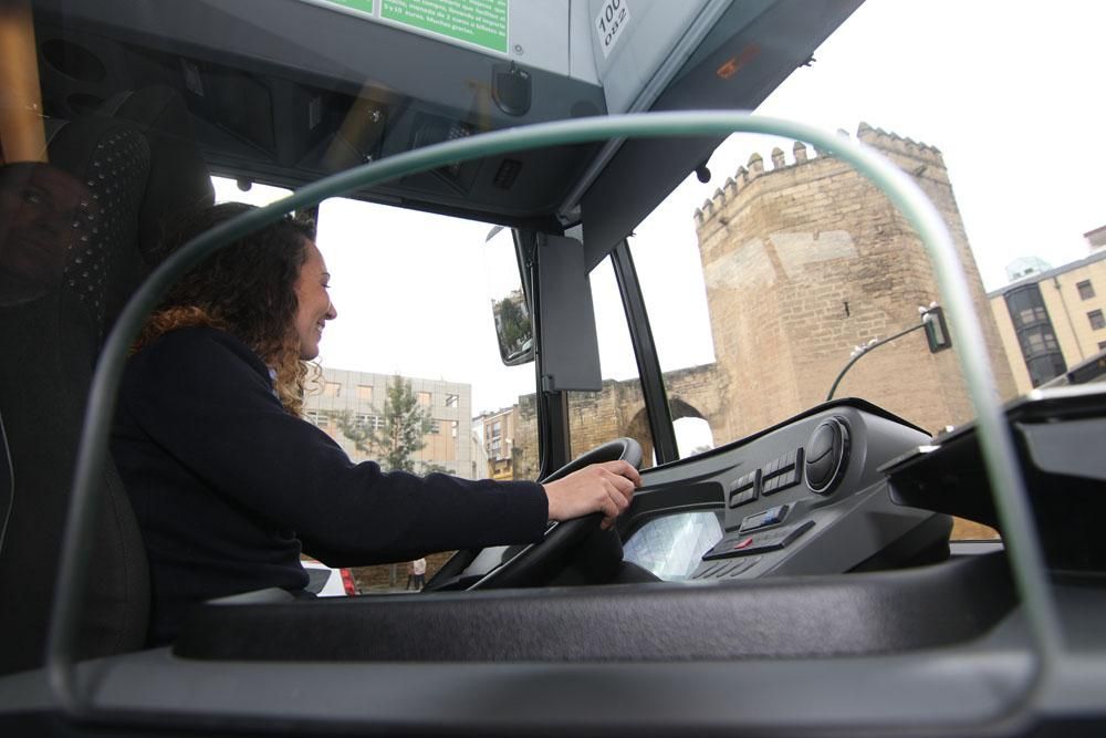 Así son los nuevos autobuses a gas de Aucorsa