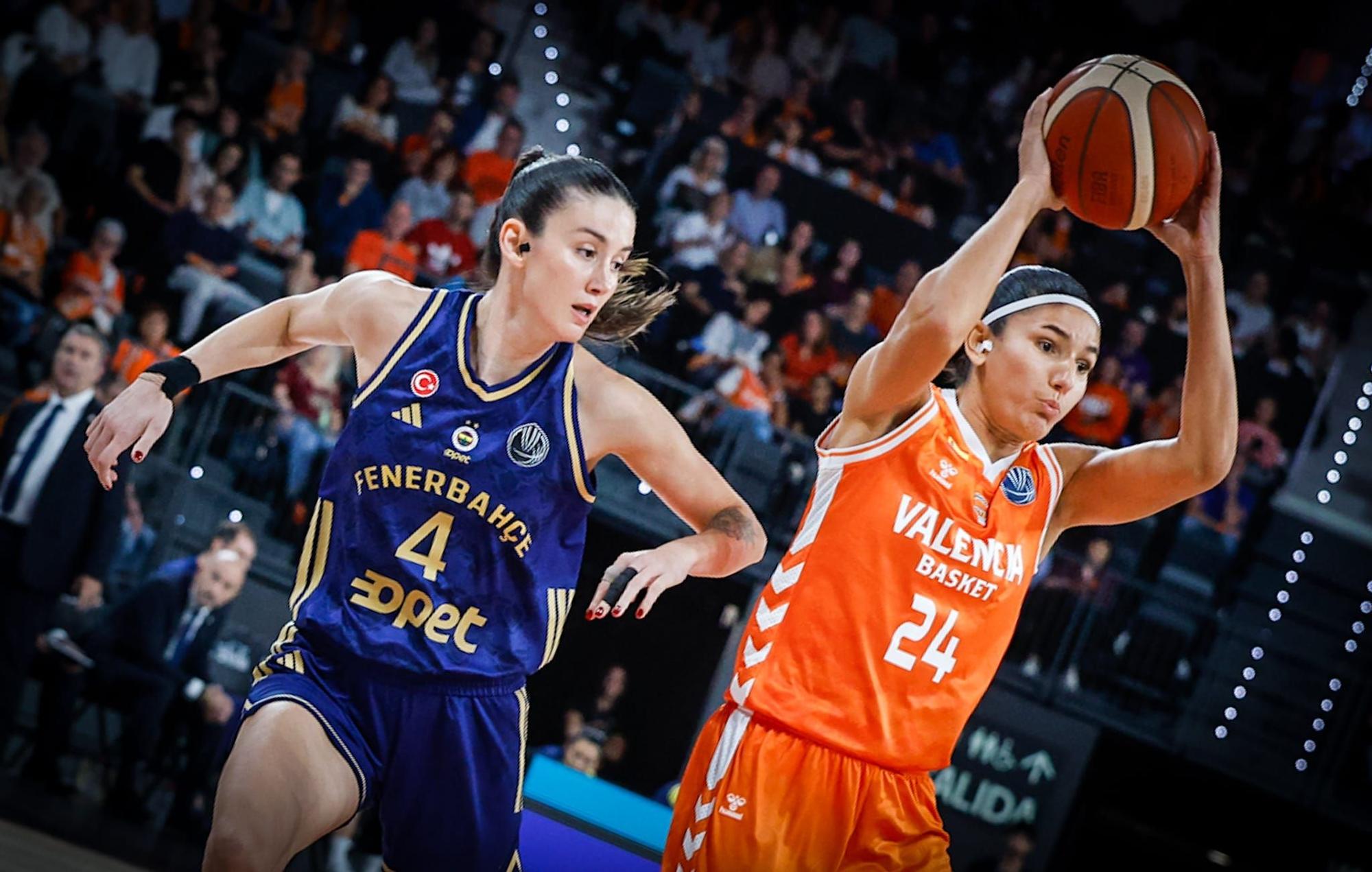 Todas las fotos del Valencia Basket contra el Fenerbahce de Euroliga femenina