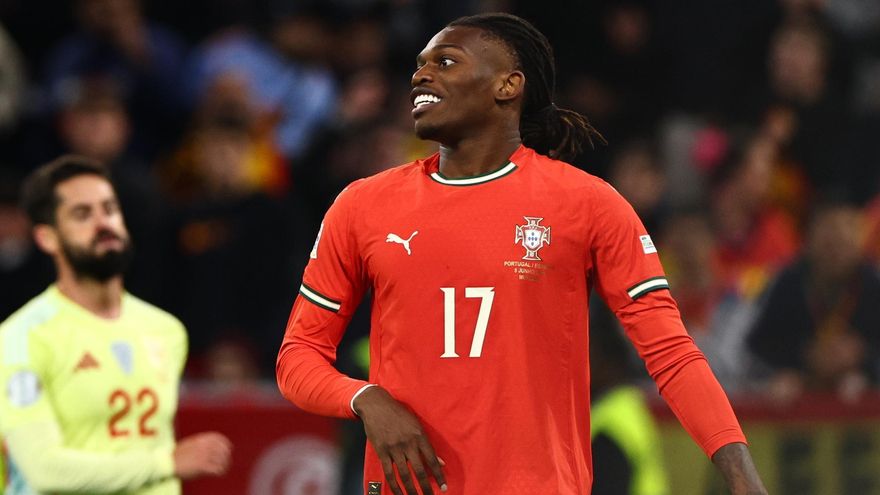 El presidente del Bayern descarta el fichaje de Rafael Leão