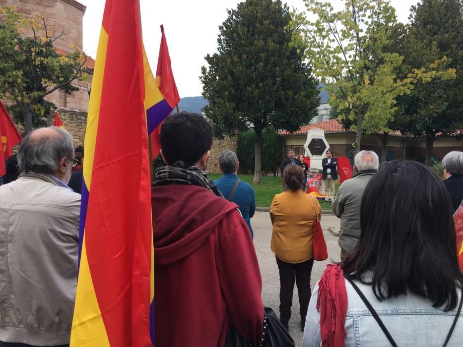 Homenaje a Aida Lafuente y los revolucionarios de Octubre en Oviedo