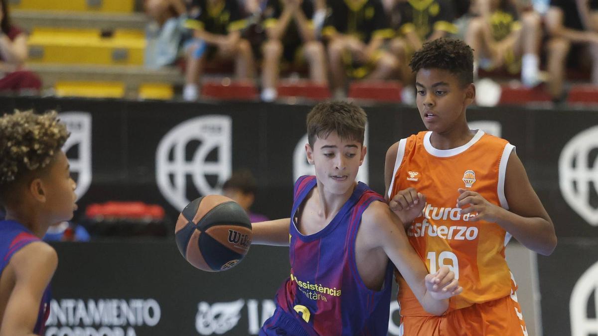 La final del Campeonato de España mini de baloncesto que se disputa en Córdoba, en imágenes