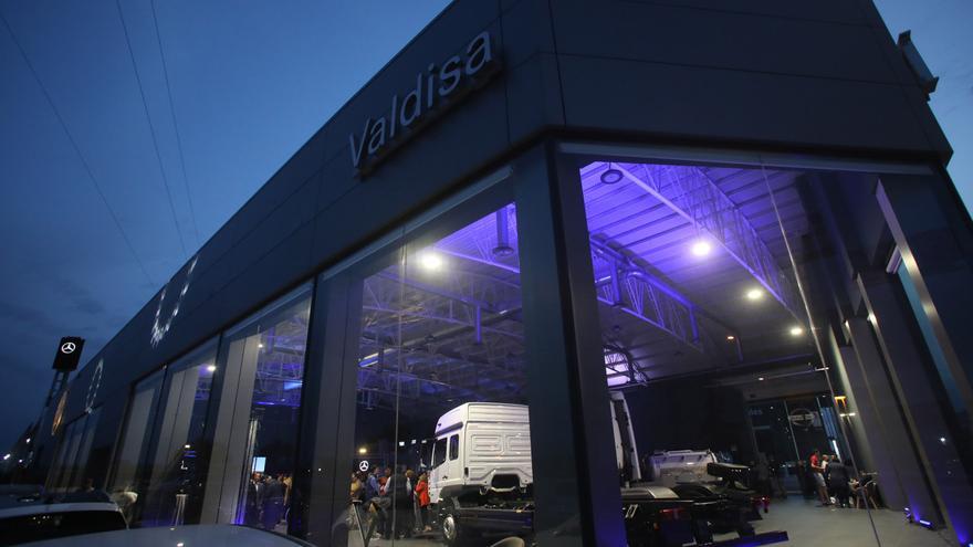 Valdisa reúne en sus instalaciones a los clientes de Mercedes-Benz Trucks