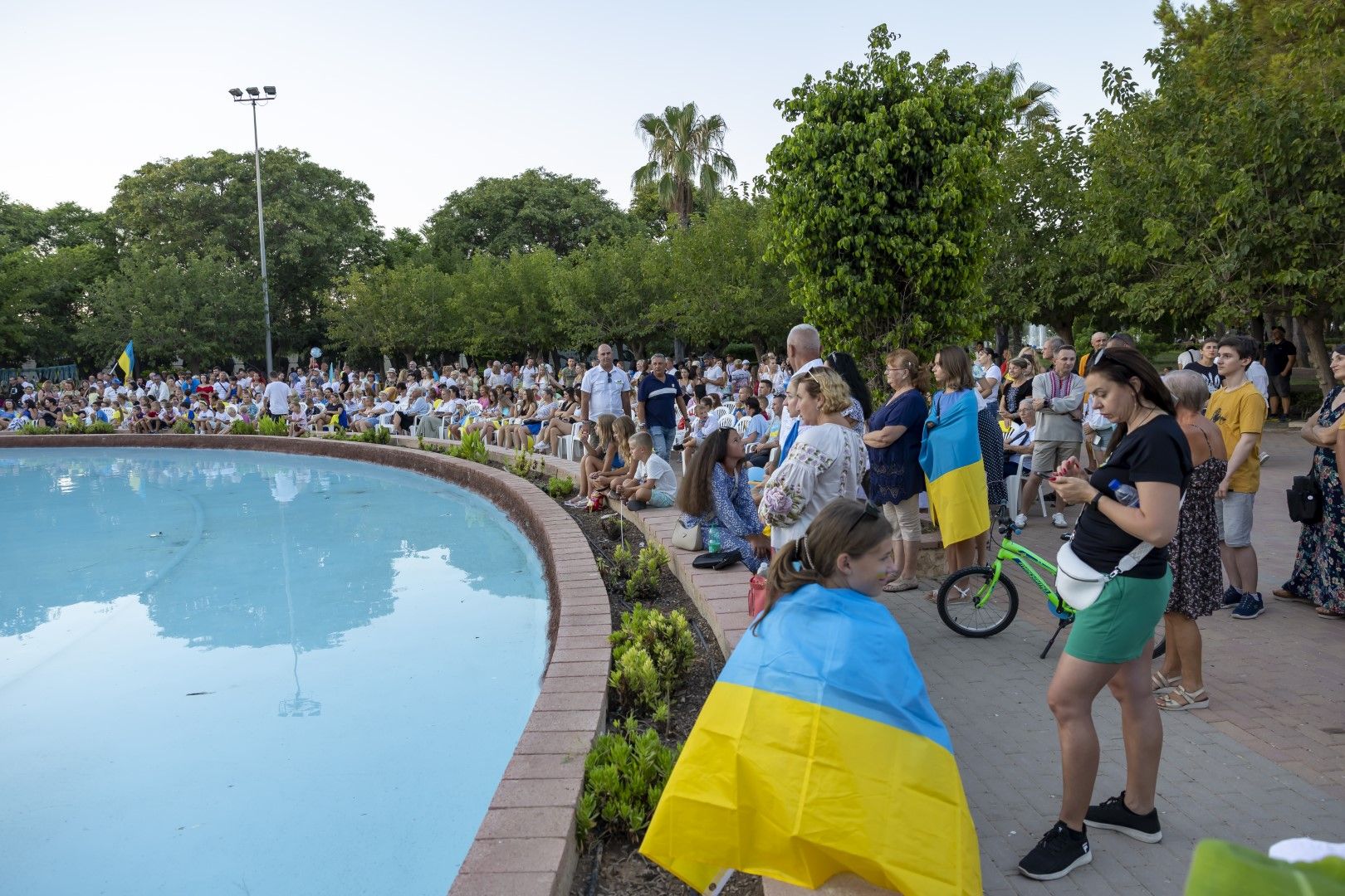 Celebración del aniversario de la independencia de Ucrania en las calles de Torrevieja y el Parque de las Naciones