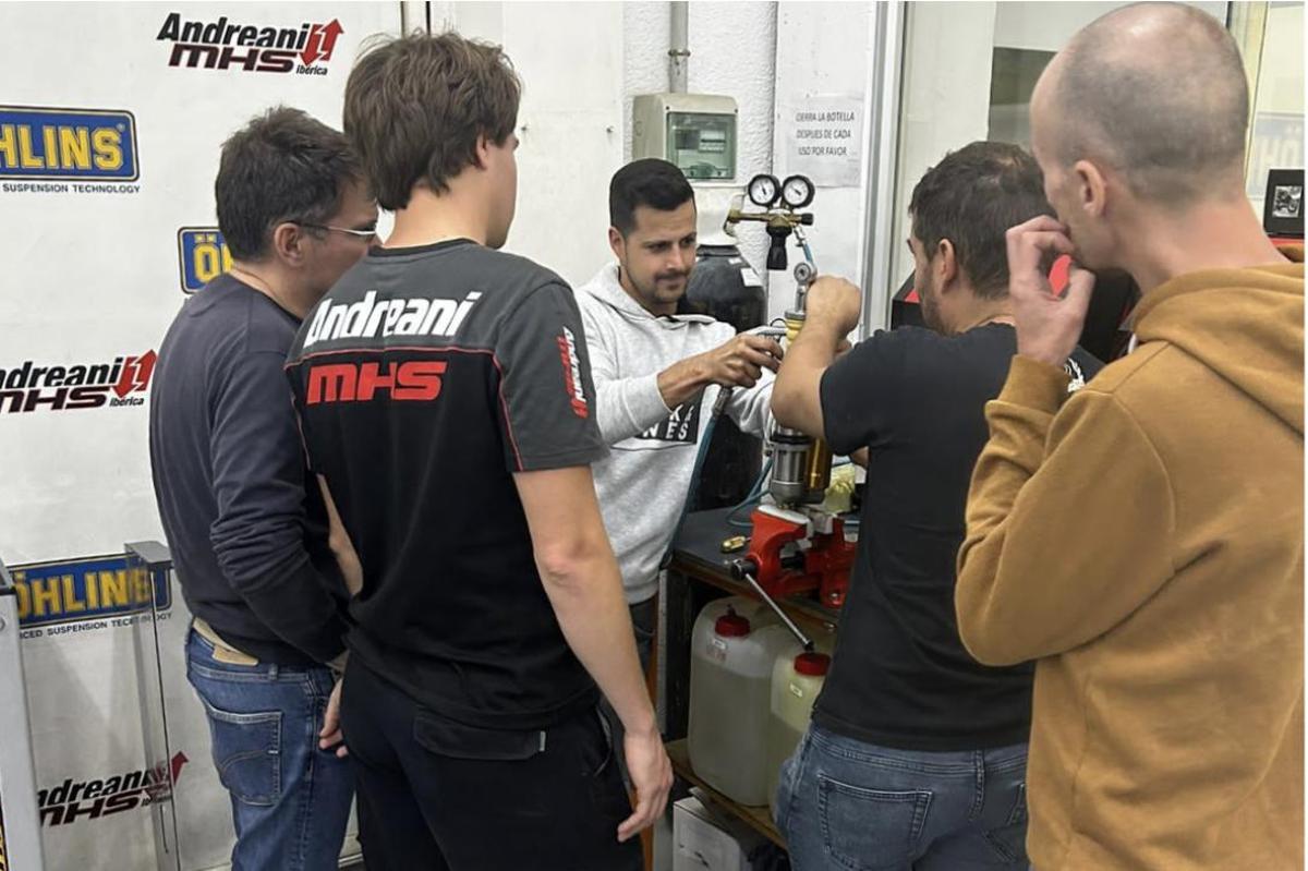 Las suspensiones son una de esas partes de la moto que trabajan constantemente y a las que no siempre prestamos la atención que merecen