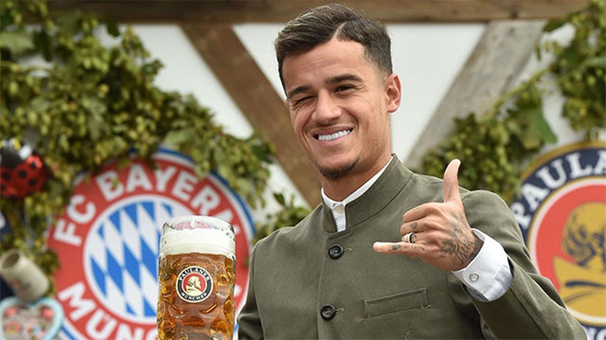 Coutinho se anima con la cerveza en el Oktoberfest de Múnich