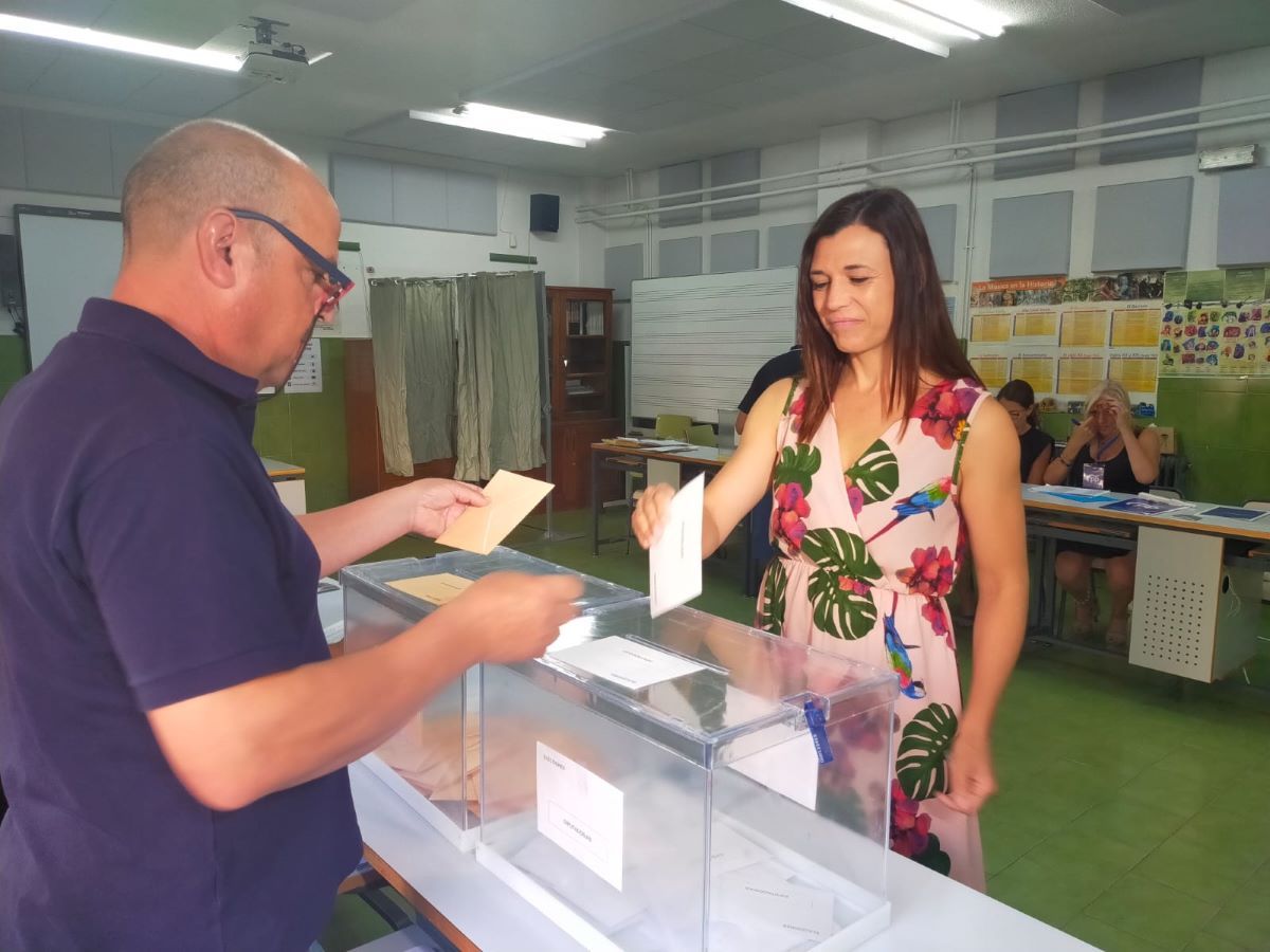 Fotogalería | Así se vive la jornada electoral en Extremadura y España