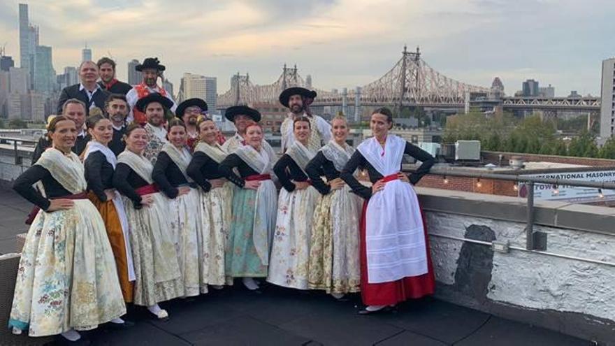 El grupo de bailes populares de Carcaixent, durante su visita a la ciudad estadounidense.