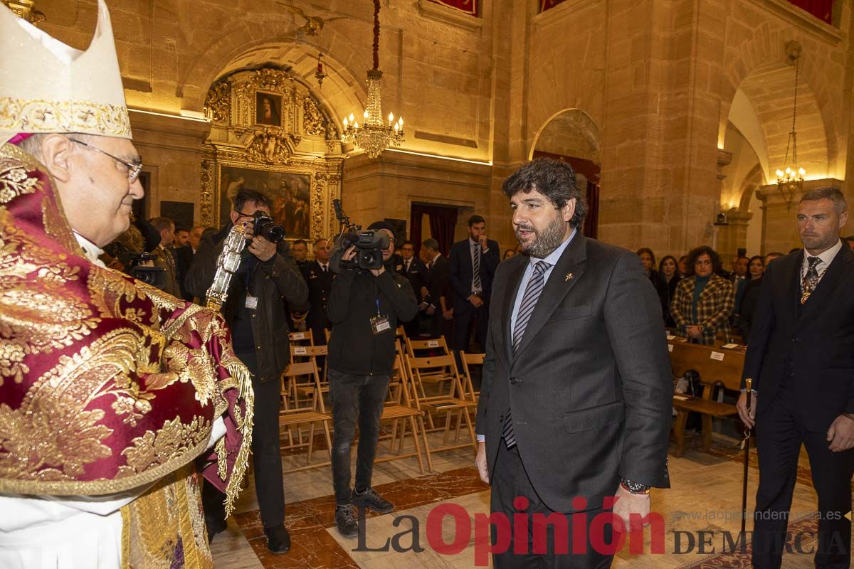 Apertura Año Jubilar de Caravaca: adoración y exhibición de la Patrulla Acrobática de Paracaidismo del Ejército del Aire