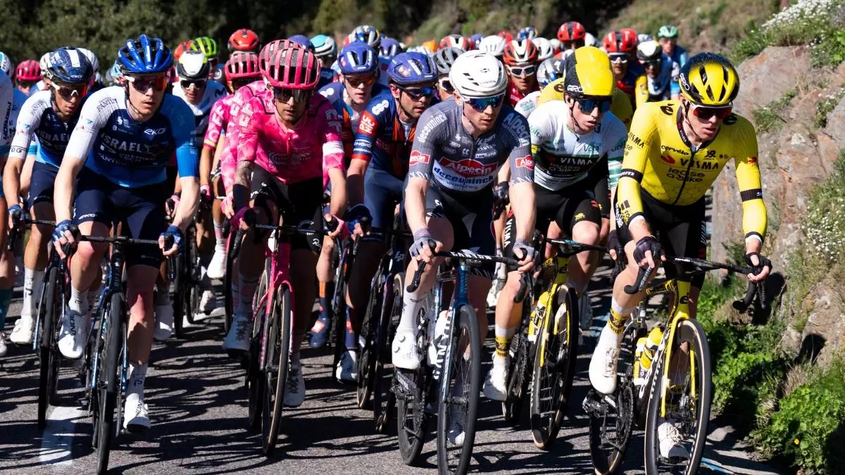 La Volta Catalunya 2025, hoy en directo: Etapa 5 entre Pa邦s y Amposta, en vivo