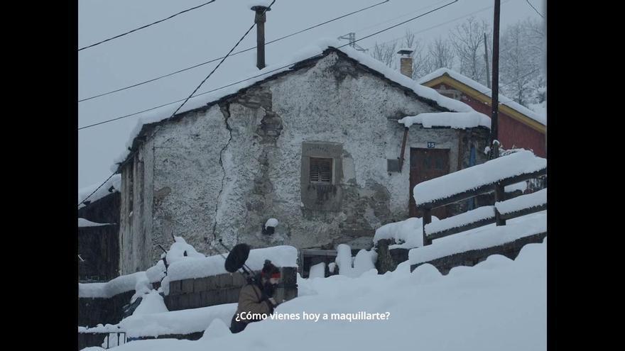 Trailer del filme "Valle blanco, gallo negro"