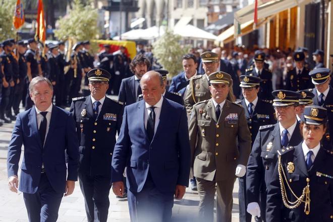 Funeral en la Catedral por el policía asesinado en València