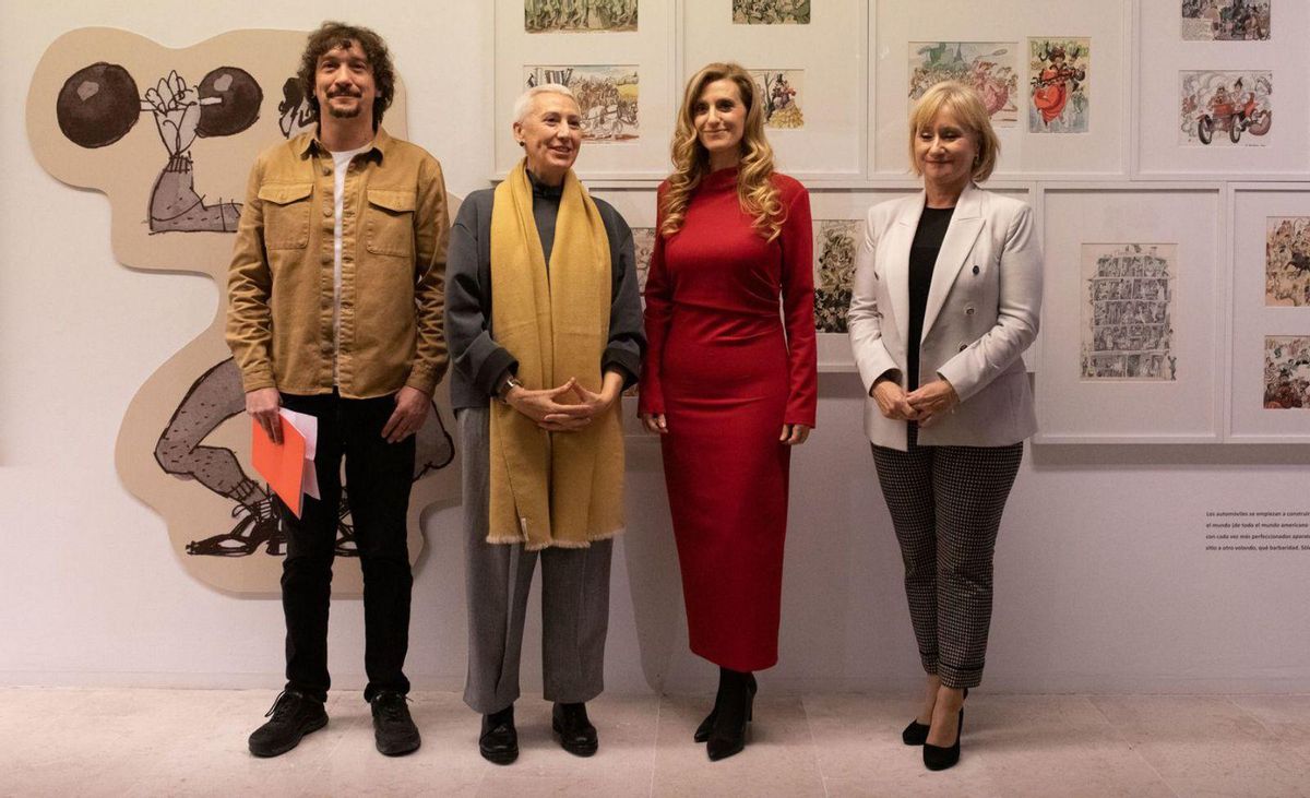 Pepe Calvo, Inmaculada Corcho, Mar Sancho y Leticia García, durante la inauguración en el Etnográfico. |