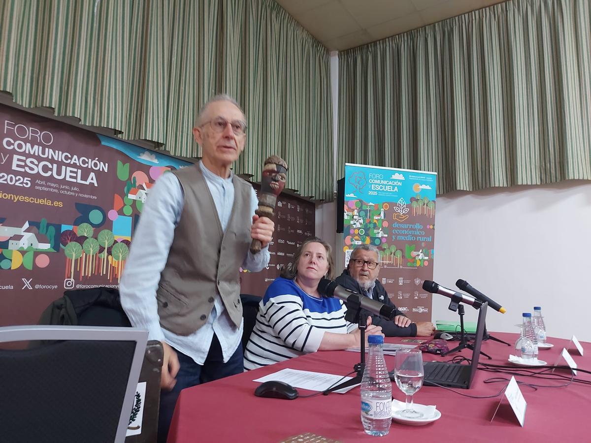 Un momento de la ponencia.