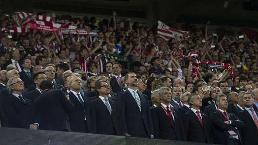 El Govern apoya al Barça y subraya que el campo &quot;estaba alquilado a la federación&quot;