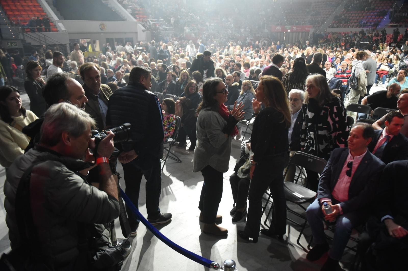 Así ha sido el concierto solidario de los artistas aragoneses en apoyo a Valencia