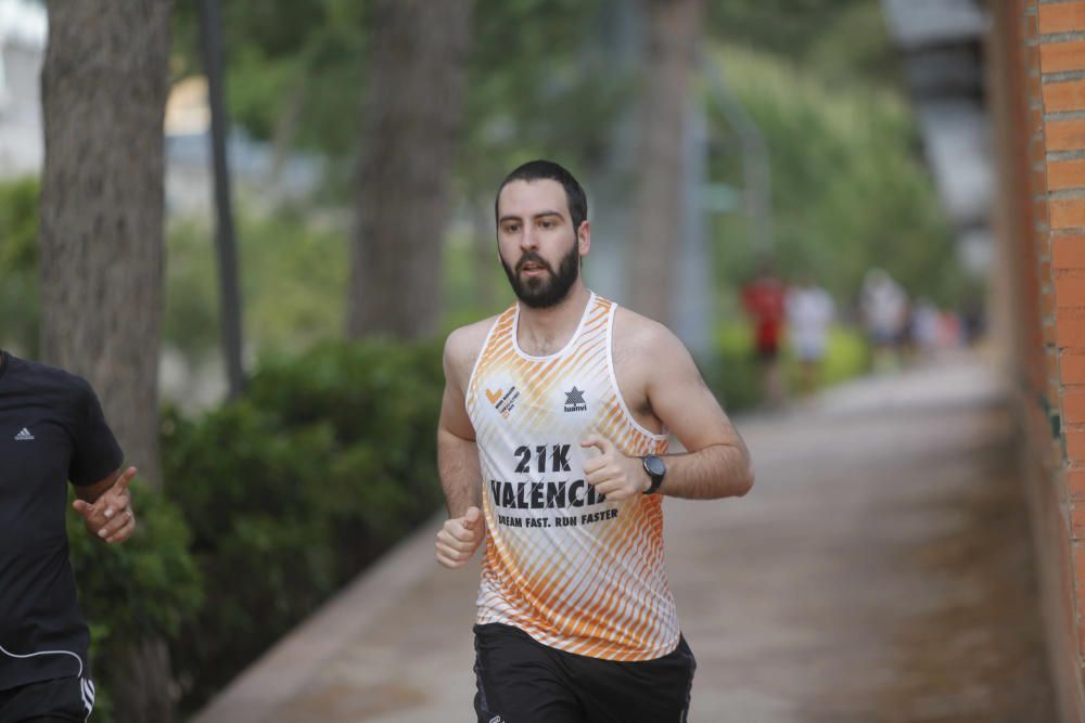 El cauce del río se llena de deportistas