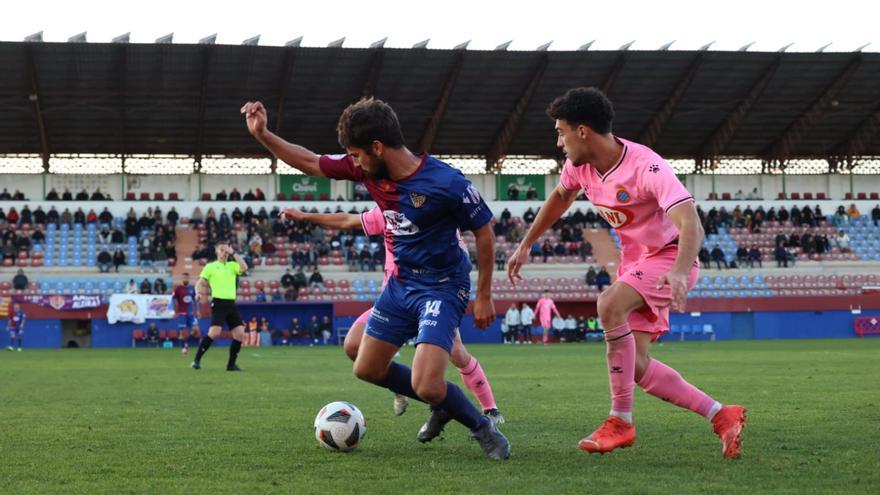 La UD Alzira se lleva por la mínima el partido ante el Espanyol B