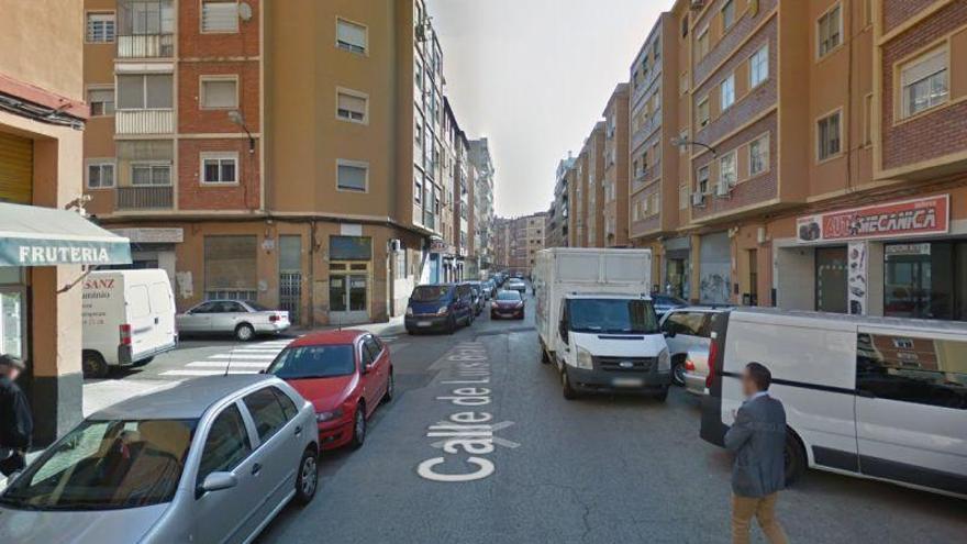 Detenido por agredir a su pareja en la vía pública en Zaragoza
