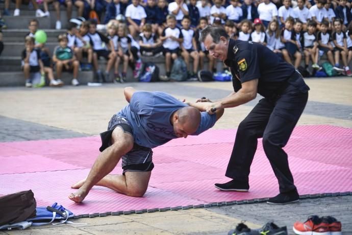 27-09-19 LAS PALMAS DE GRAN CANARIA. . LAS PALMAS DE GRAN CANARIA. Jornada de puertas abiertas de la Policía Nacional en el Parque Juan Pablo II. Fotos: Juan Castro.  | 27/09/2019 | Fotógrafo: Juan Carlos Castro