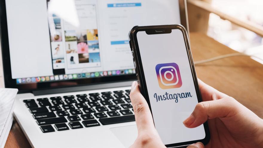 Instagram activa la búsqueda por palabras clave.