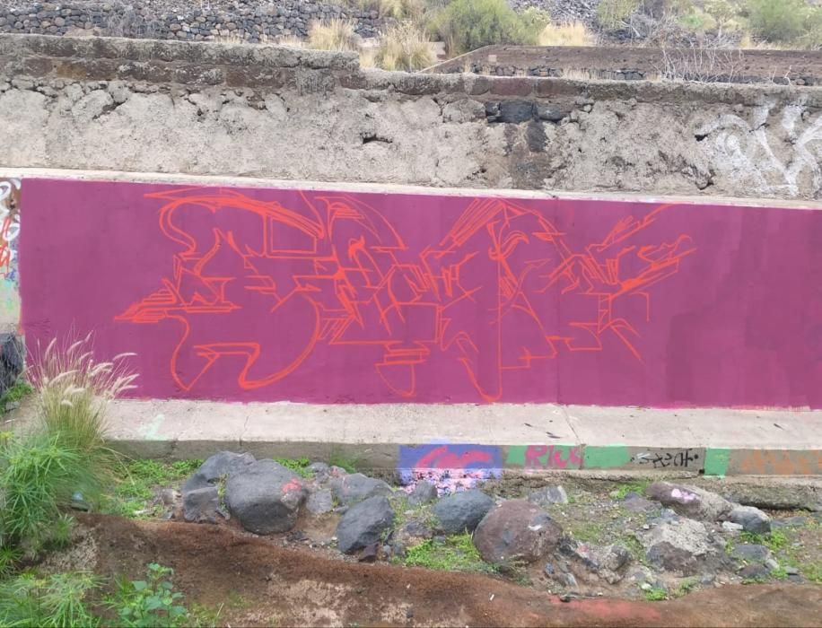 Sorprenden 'in fraganti' a un grafitero