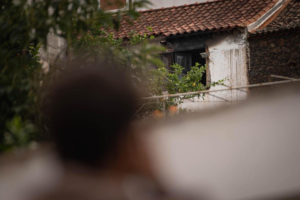 Dos personas mueren en el incendio de una vivienda en La Matanza (Tenerife)