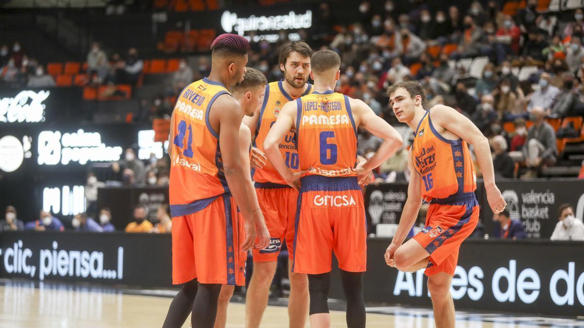 Partido del Valencia Basket contra el Río Breogán en La Fonteta