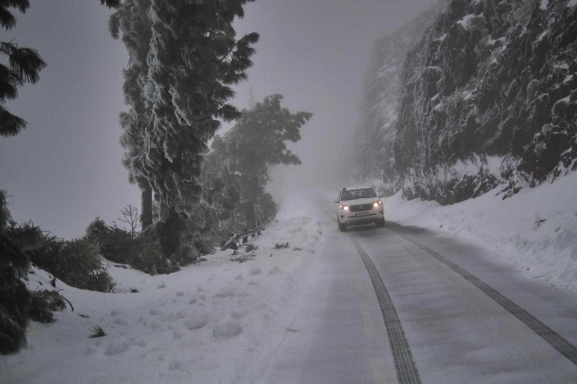 La nieve que dejó 'Filomena' en el Teide