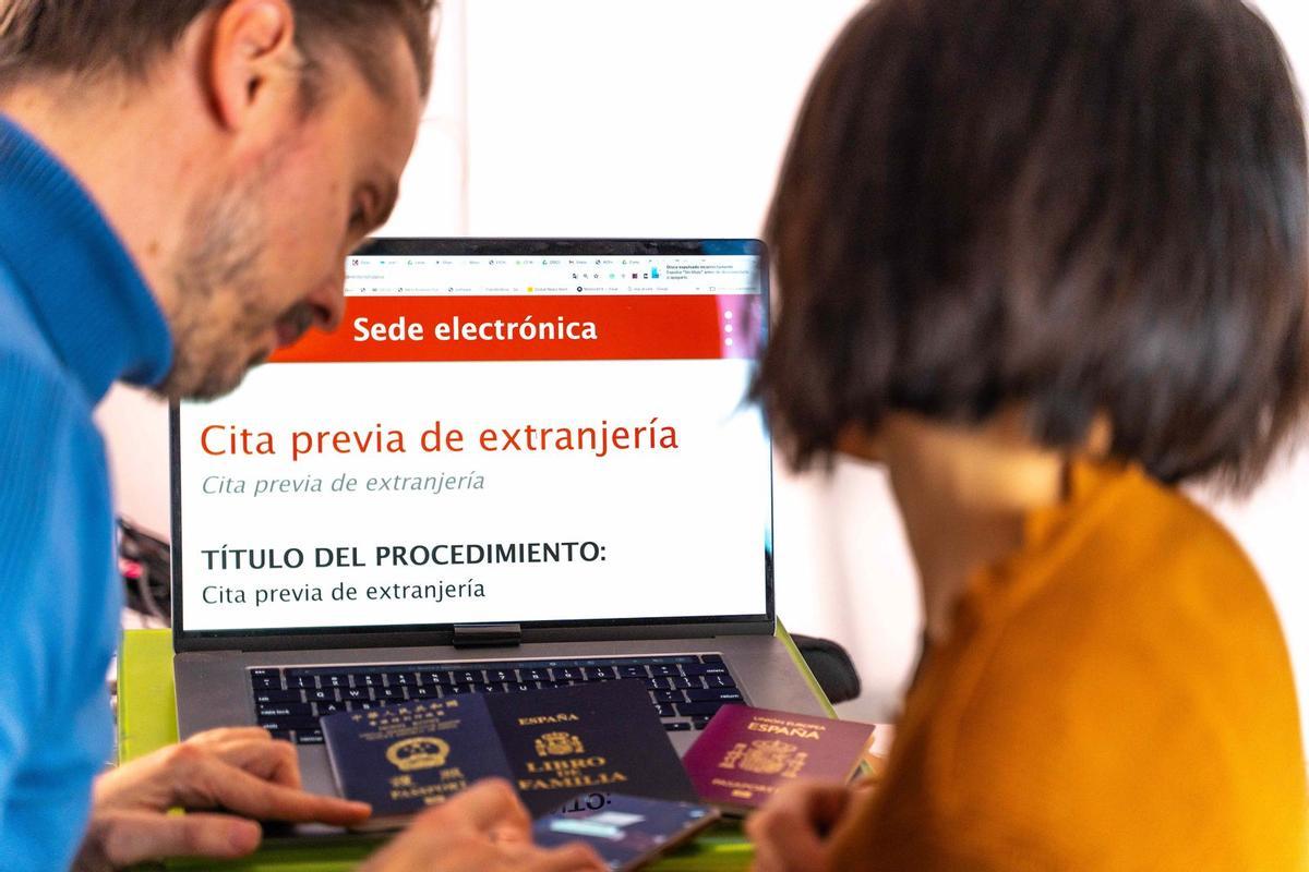 La persona solicitaba el certificado de extranjería para poder solicitar su regularización por circunstancias excepcionales.